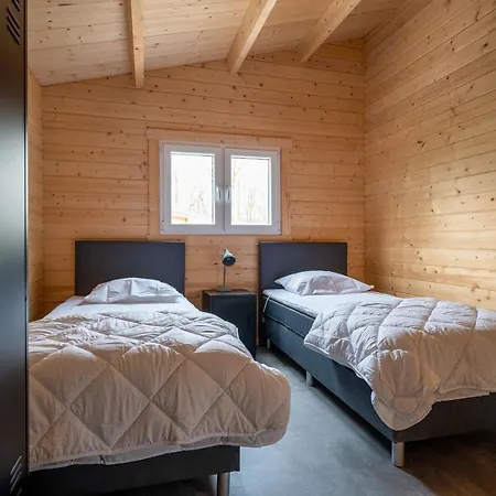 Recreatiepark Maas En Bos *