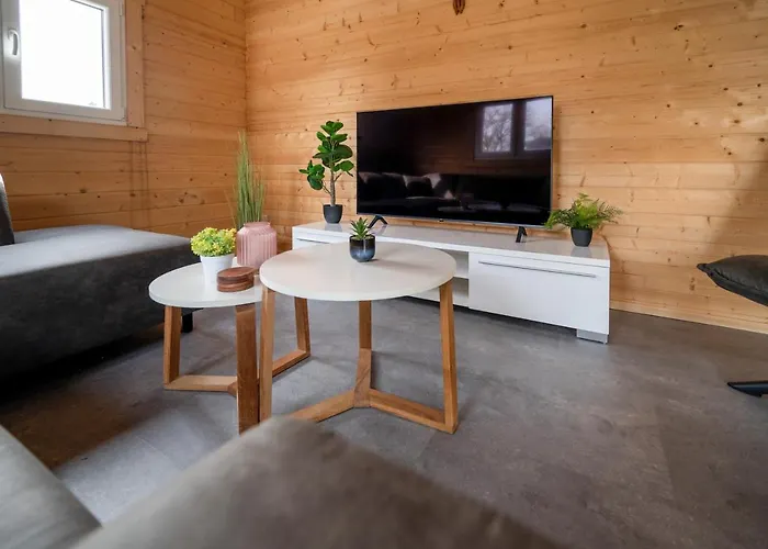 مكان تخييم Recreatiepark Maas En Bos فيليلويْ